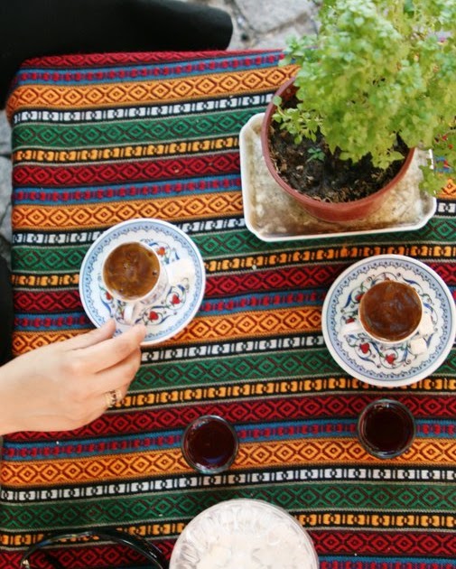 KAHVE TELVESİNDEKİ HAYAT HAYAT NEDİR?