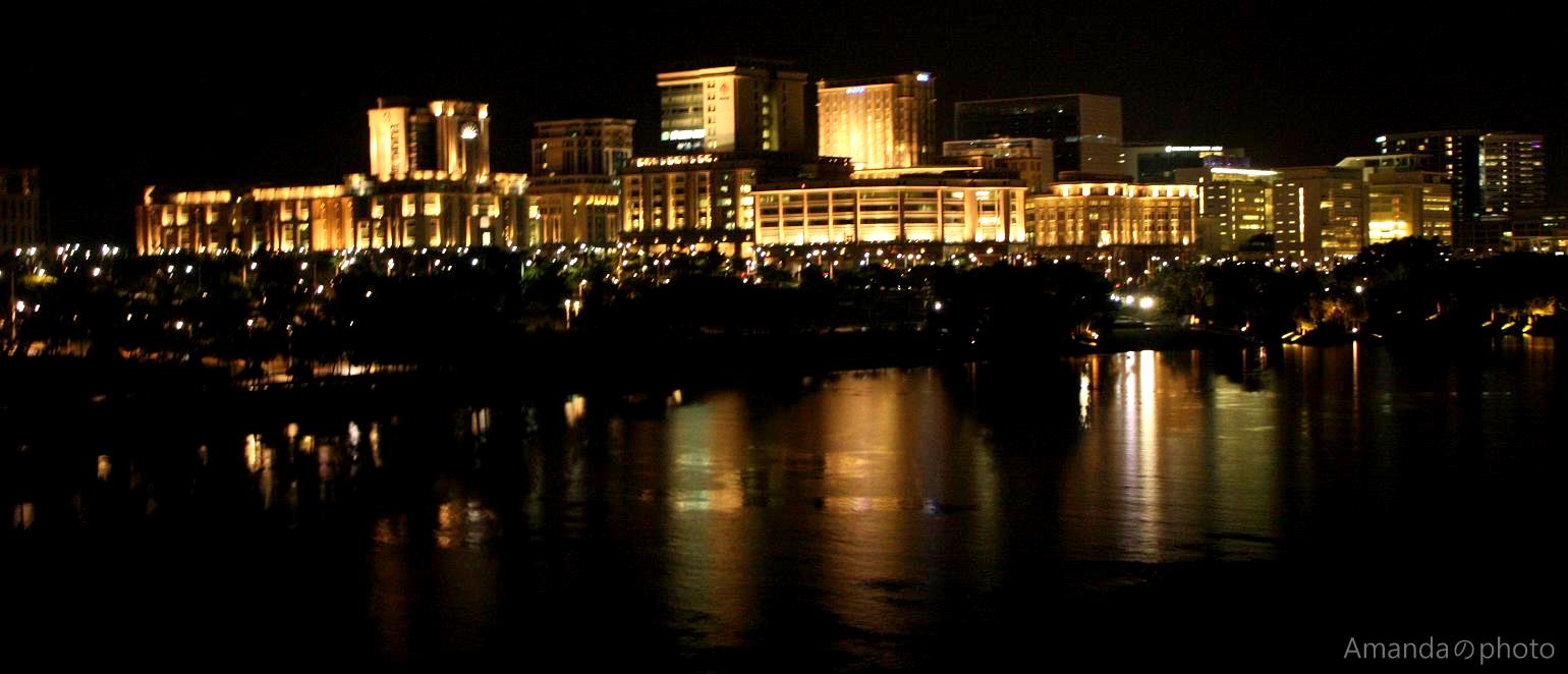 [putrajaya90.JPG]