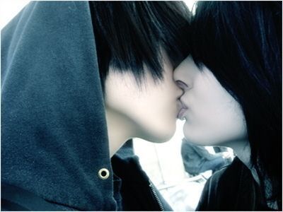 emo love kiss pictures. emo