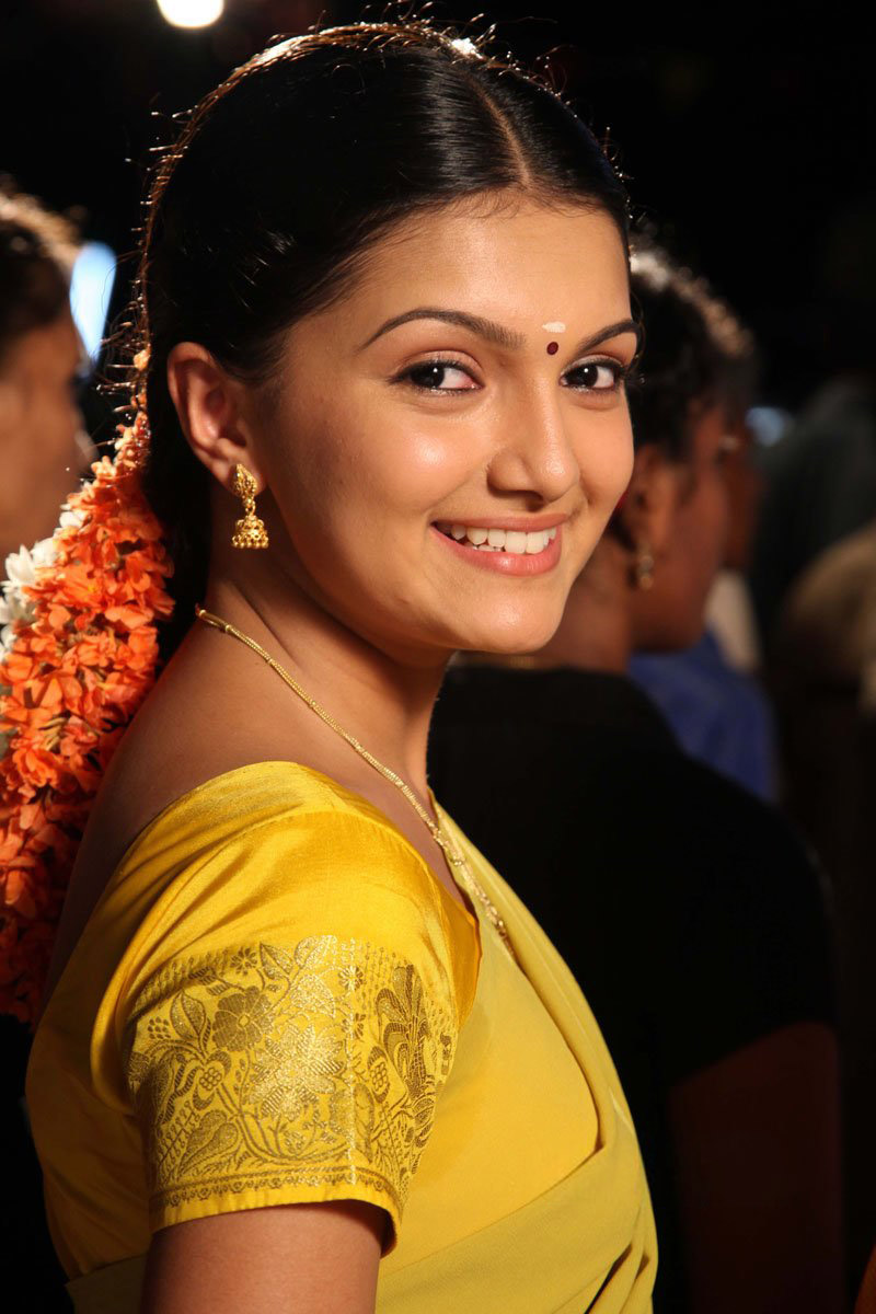 Saranya Mohan Pictures