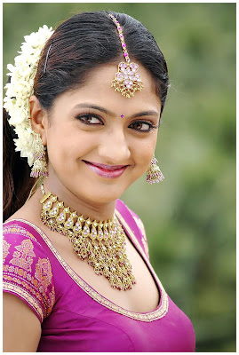 sheela hot stills sheela latest hot exposing stills~www.telugubhamalu.blogspot.com