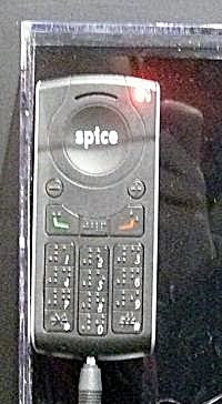 Spice. Celular indiano com teclado em Braille de baixo custo