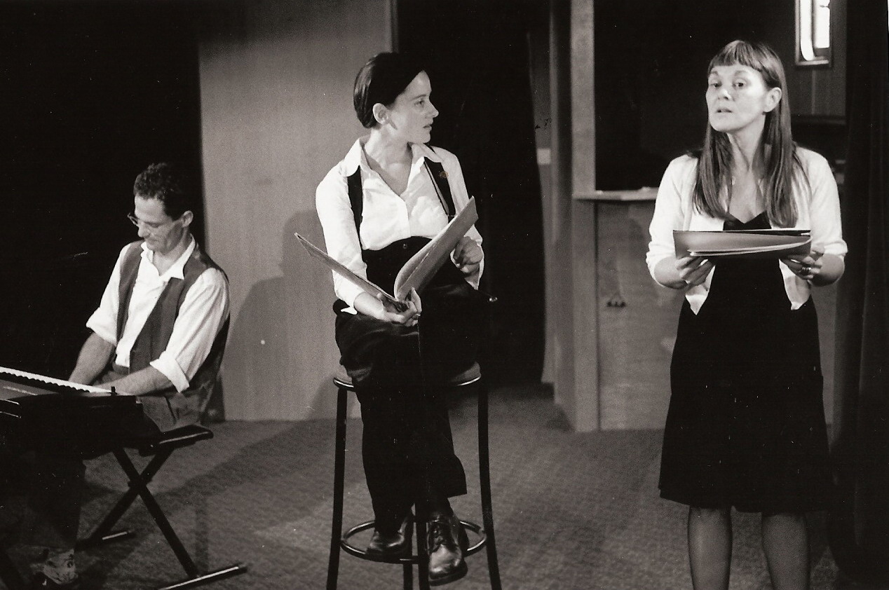 [Photos+Brecht+cabaret.jpg]