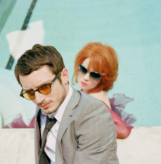 Oliver Peoples 2010 campaign featuring Elijah Wood and Shirley Manson 