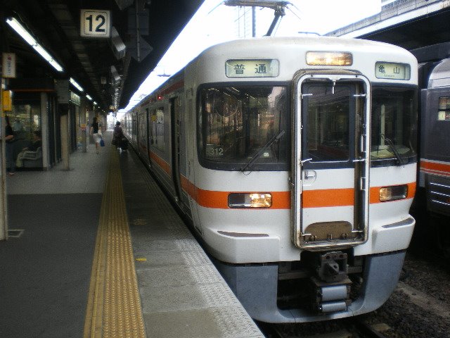 [IMGP2107.JPG]