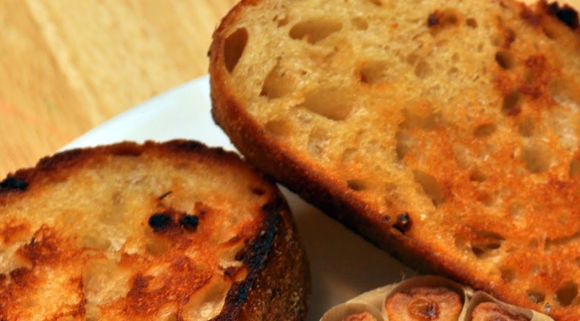 famfriendsfood Simplicity = Roasted Garlic!