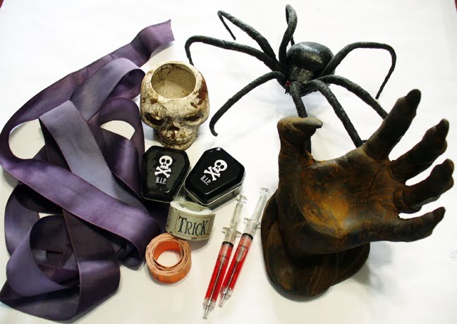 [CuriousSofaSwag-1a.JPG]