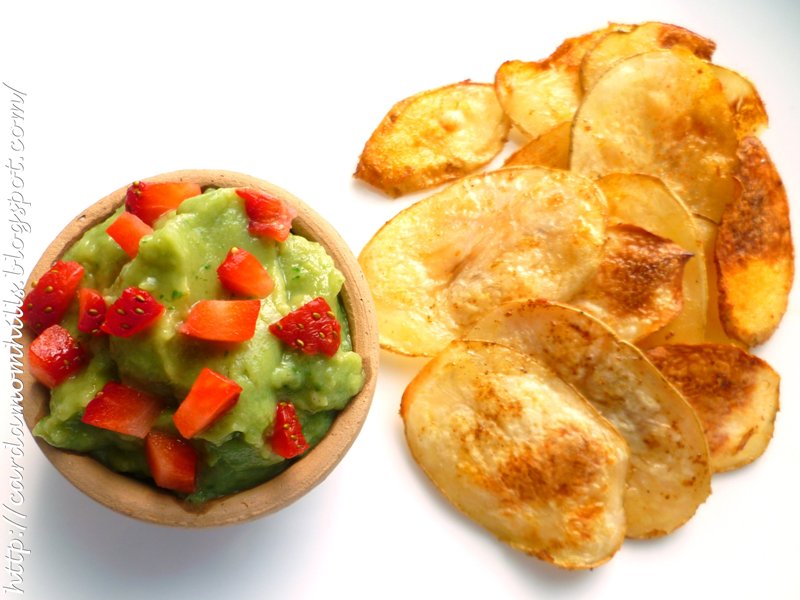 Cardamom Hills GUACAMOLE TOPPED WITH TANGY STRAWBERRIES & BAKED CRISP