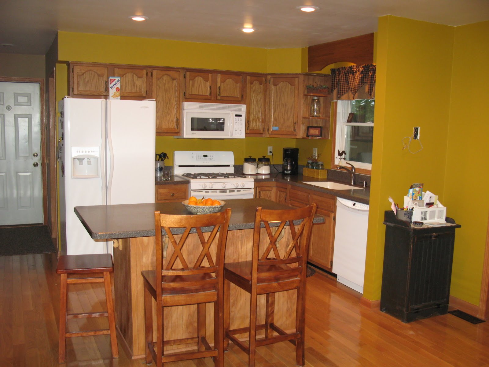 Mustard Yellow Kitchen Walls yellow living room what color kitchen Mustard Yellow Kitchen Walls yellow living room what color kitchen