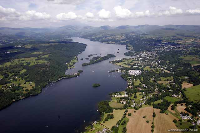 [windermere+from+the+air.jpg]