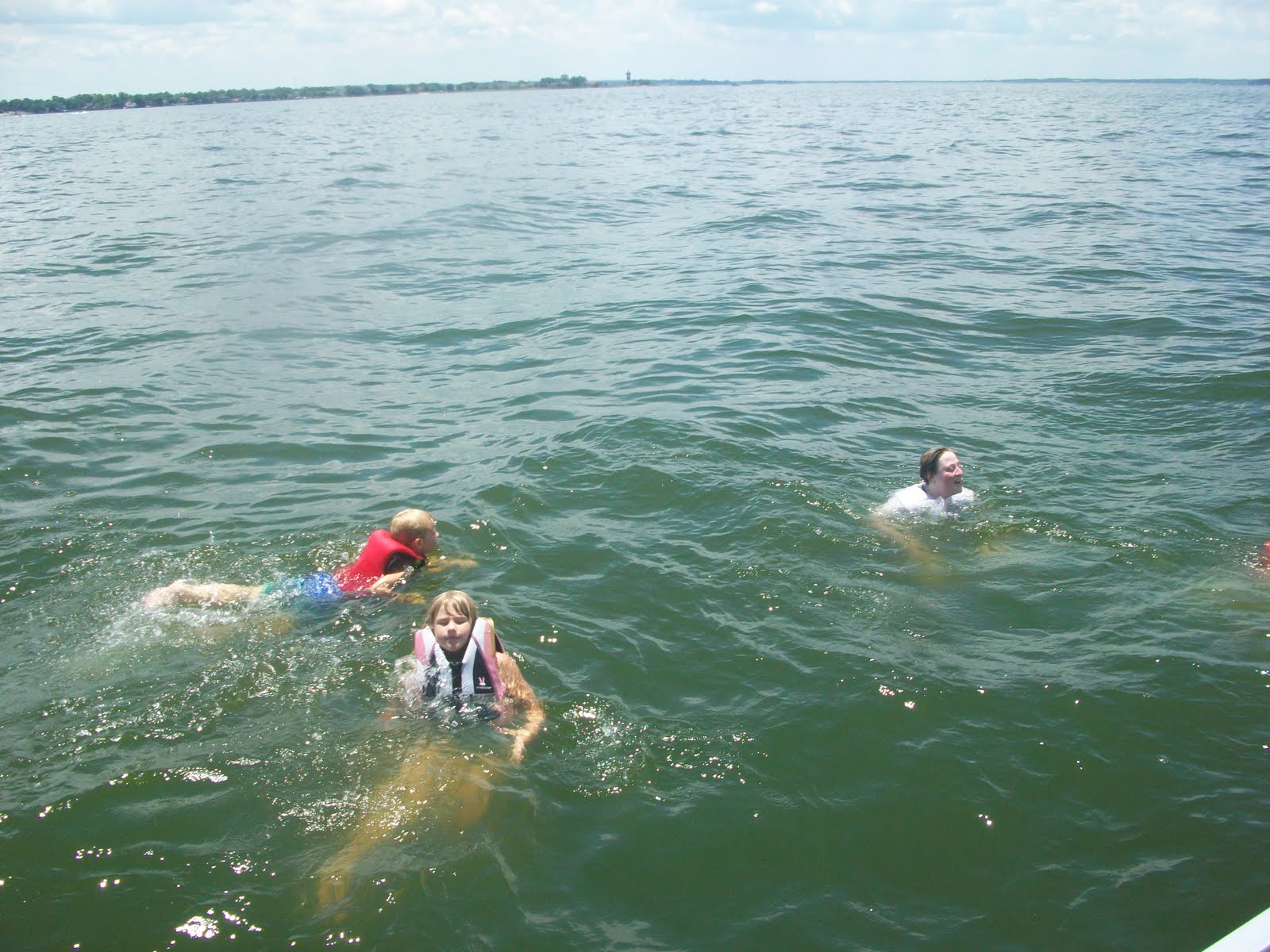 Smith Family News Boating on Lake Conroe