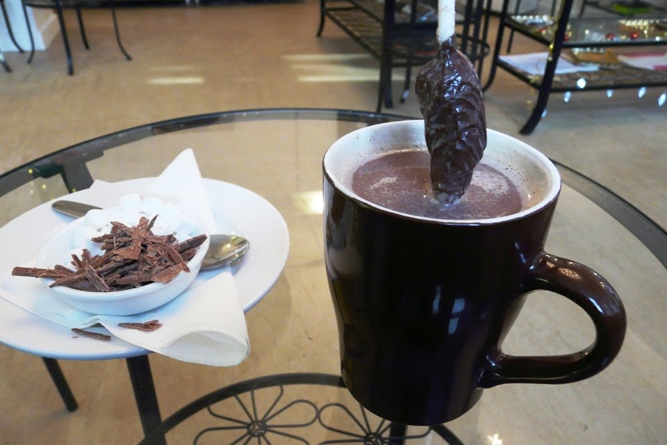 [Hot+chocolate+after+stirring.jpg]