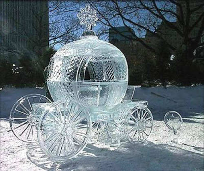 Fotografije zimi/e ,leda i ledenjaka Carrage+Ice+Sculpture
