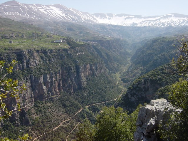 [06Qadisha1.jpg]