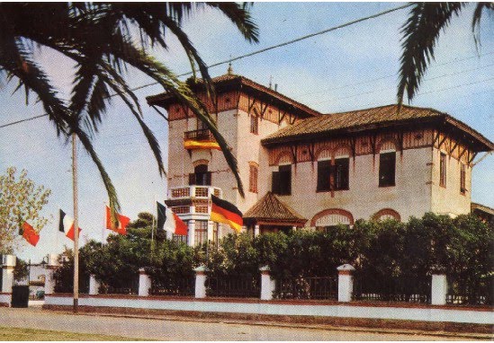 [HostaldelMarques-casa+Llosent.JPG]