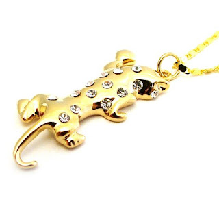 Leopard+pendant+necklace.jpg