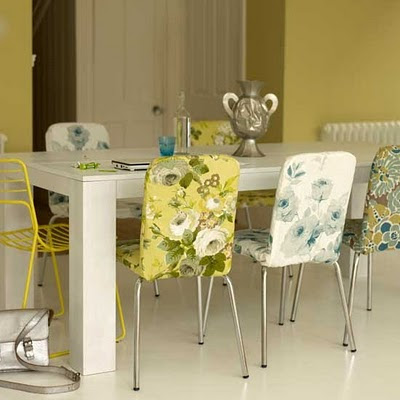 Site Blogspot  Table  Chairs on Print On The Stylish Chairs  With The Absolutely Stunning Iron Table