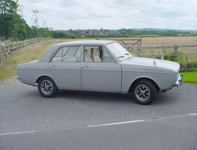  that this car was simply called Hillman GT they didn't use Hunter