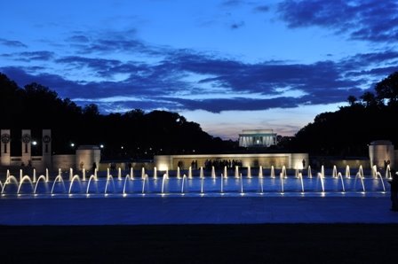 [Monuments_1.JPG]