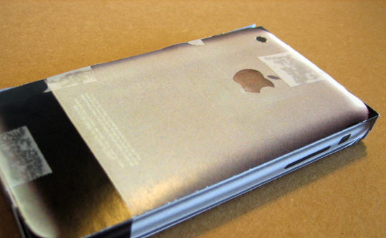 [diyiphone04-705256.jpg]