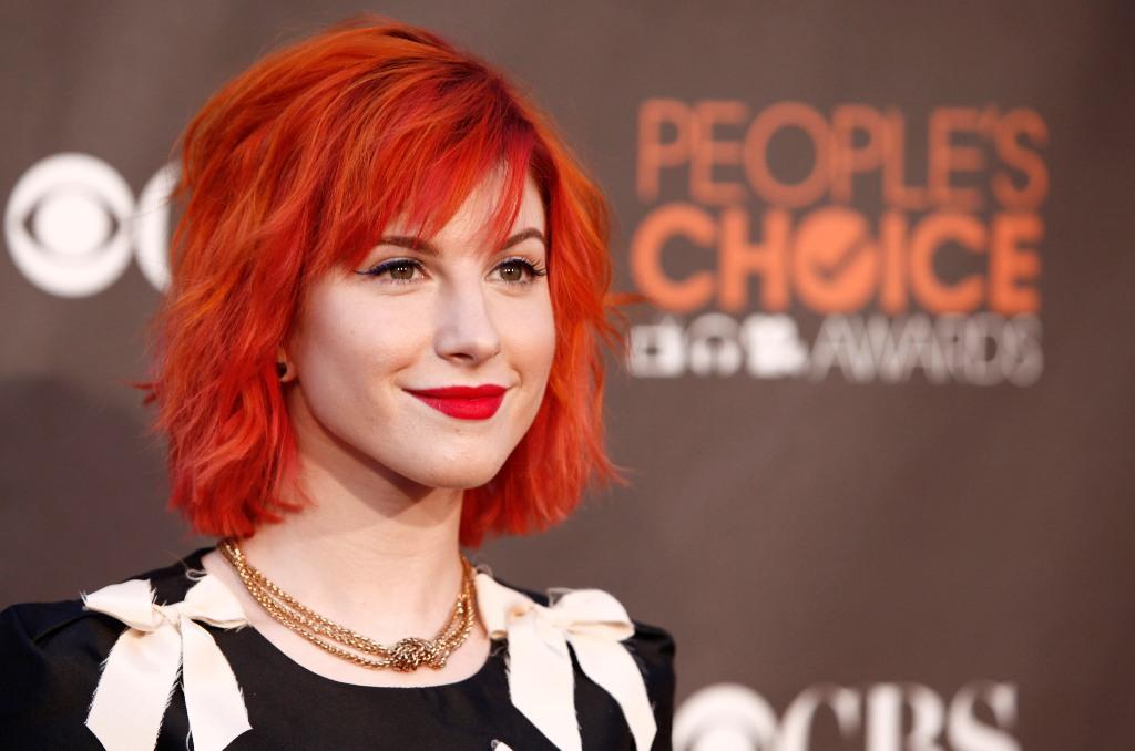 hayley williams haircut. pictures hayley williams red