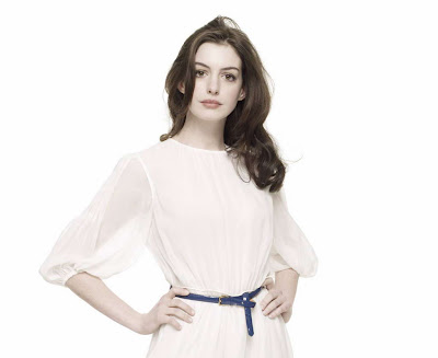 Anne Hathaway Wears Pretty