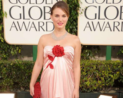 Natalie Portman Golden Globe Awards 2011. Just like Golden Globes 2011,