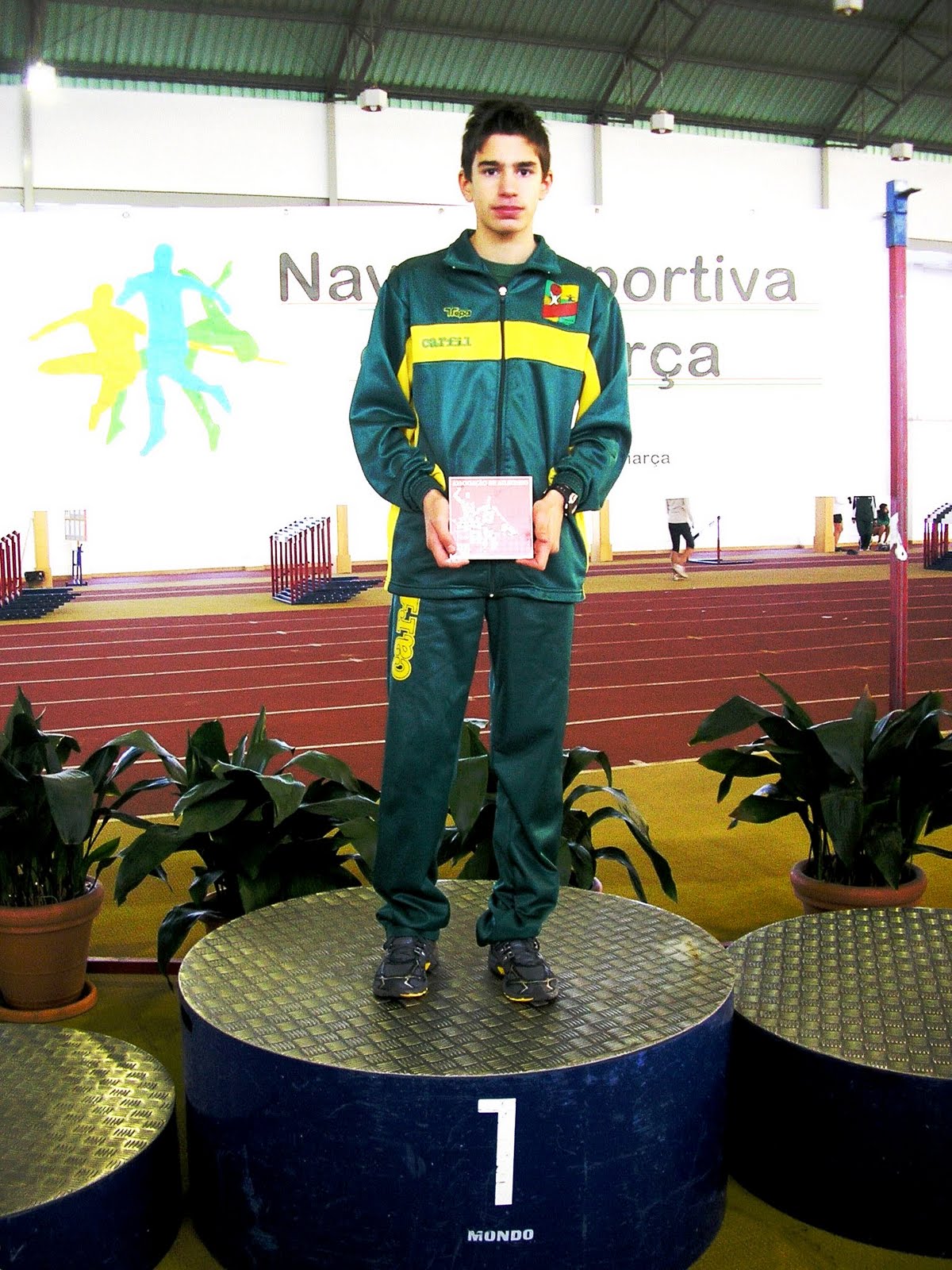 [PC200158.JPG]
