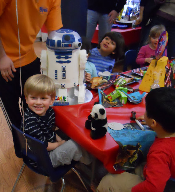 R2D2 star wars birthday boy