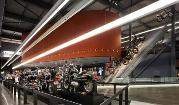 [Harley-Davidson-Museum-(15).jpg]
