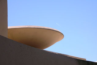 [FLWFlyingSaucer.jpg]