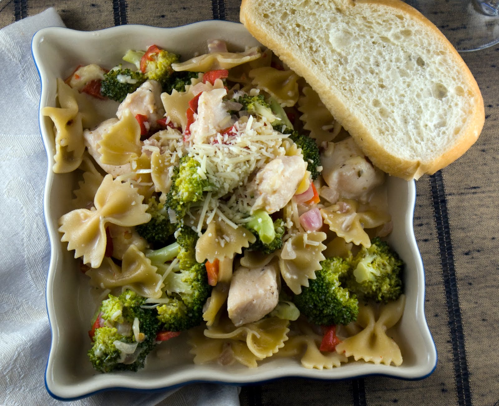 broccoli chicken pasta