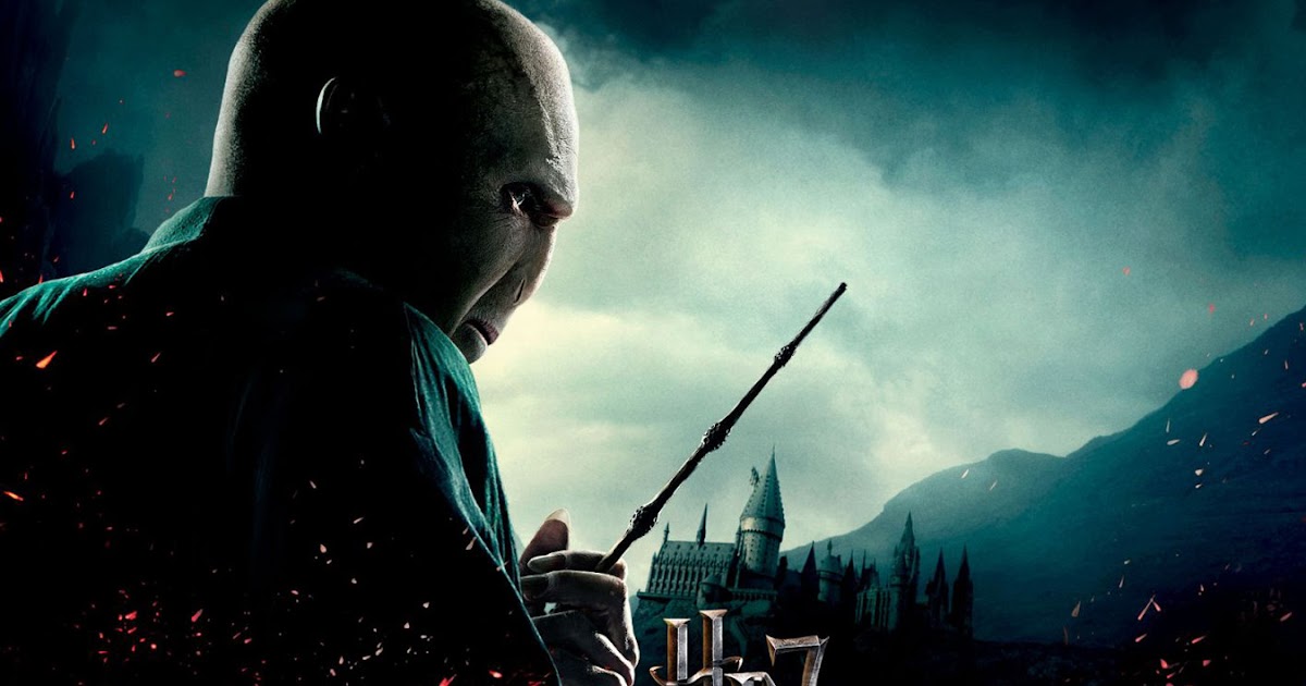 Saiberspace Voldemort hunts down Harry Potter in &quot;Deathly Hallows, Part 1&quot;