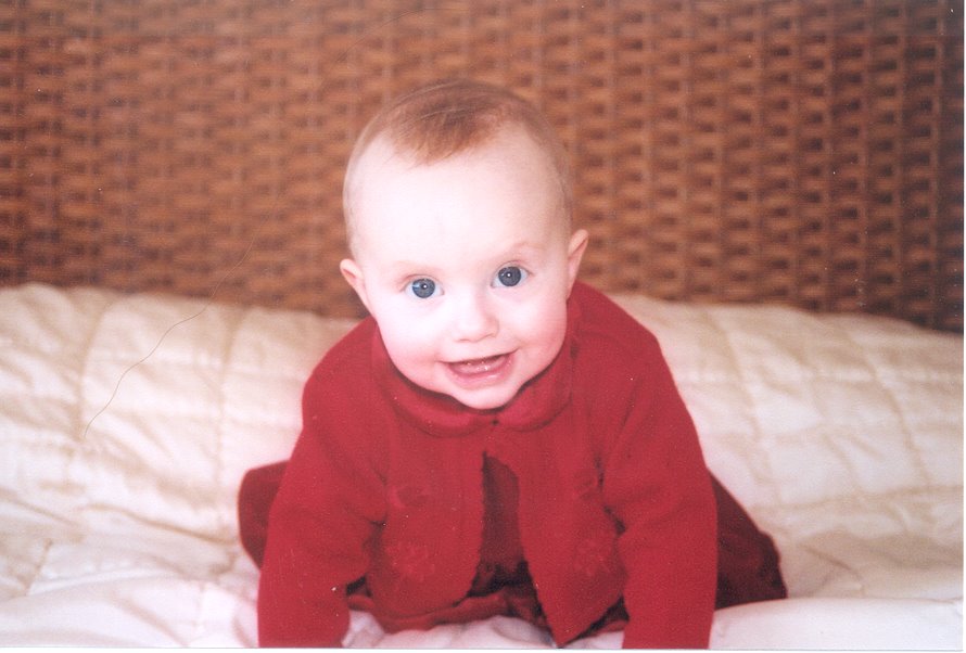 [Beautiful+Alice+in+Red.bmp]