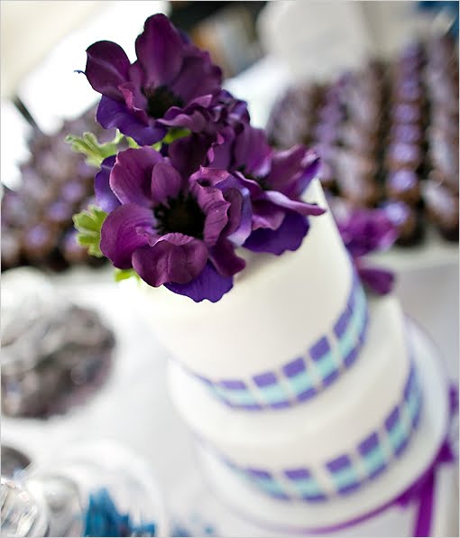 [purpleweddingcake.jpg]