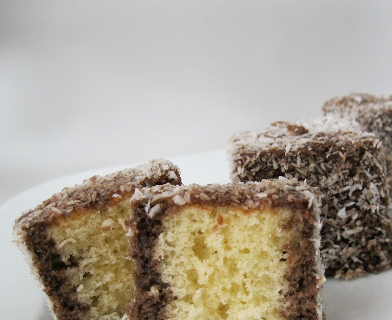 disal�in gözünden mutfak KAKAO SOSLU HİNDİSTAN CEVİZLİ KEKLAMİNGTON KEK