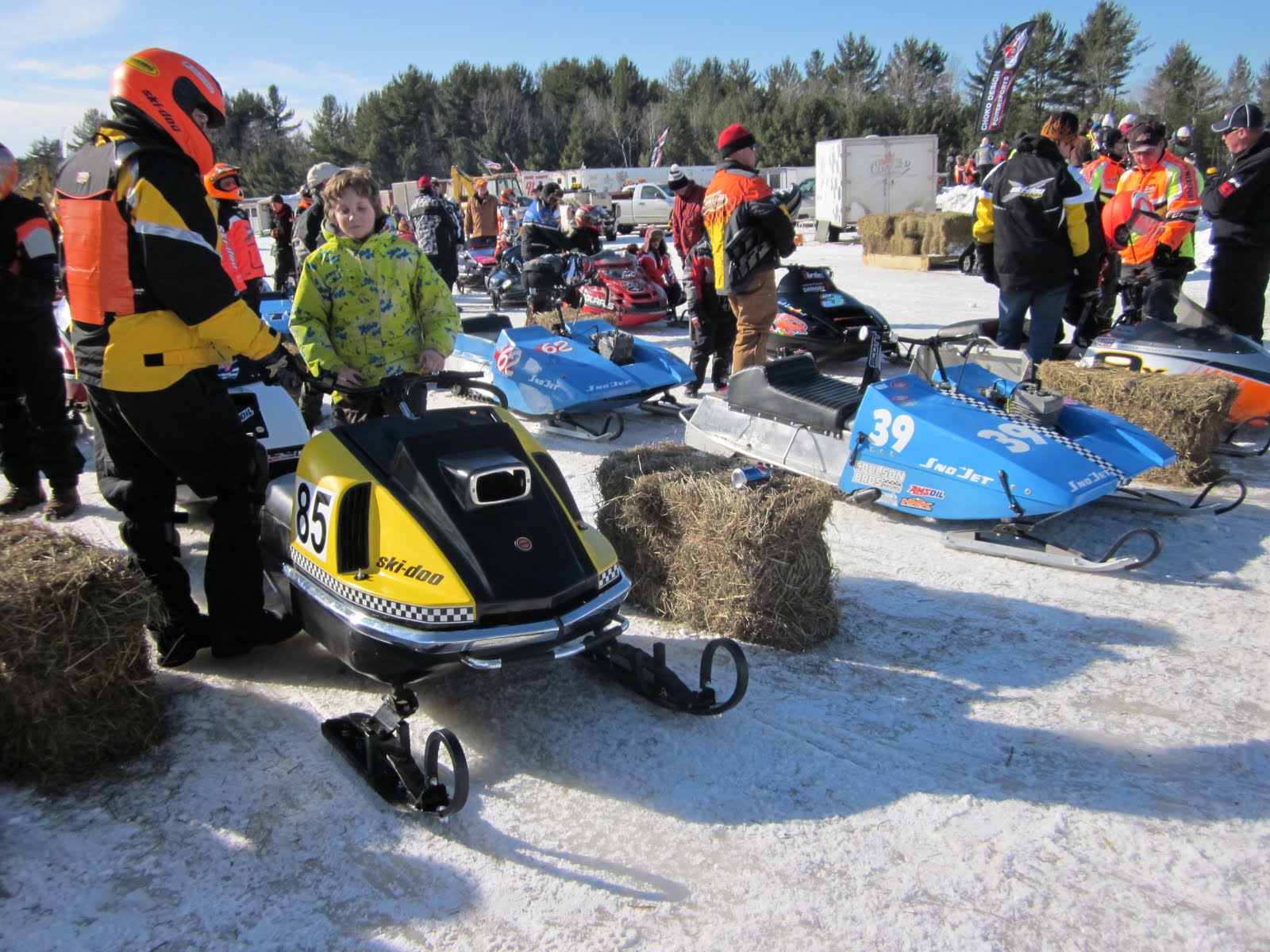 Ice Oval races, Bancroft Ontario. Snowmobiler TV & Snow Goer Canada