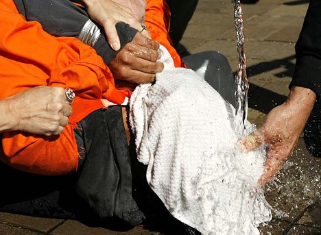 [Waterboarding.bmp]