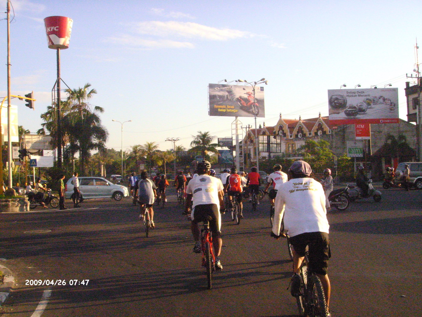 [LPIC2292.jpg]
