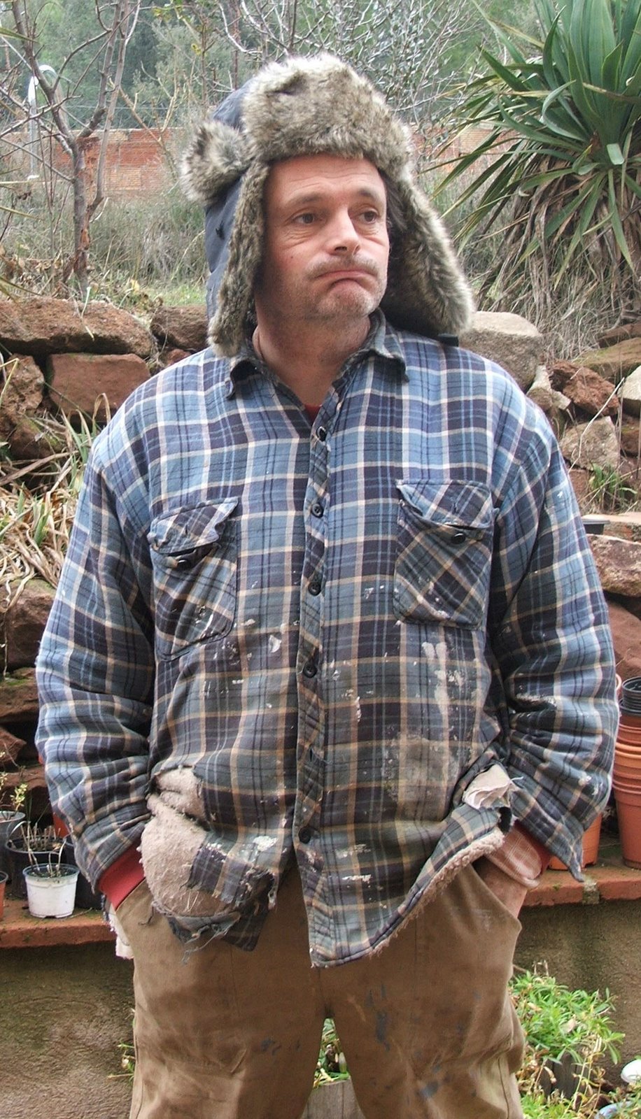 [Mr+Dapper,+defeated+by+the+mice..jpg]