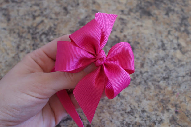 ten chick piggy bow tutorial