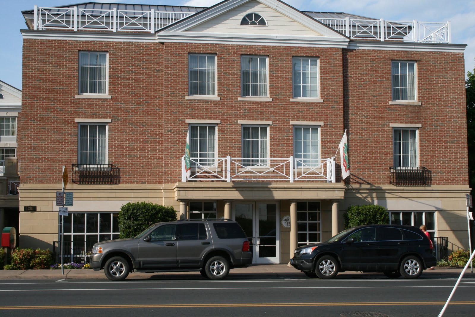 WestMainCorridor Marriott Courtyard Charlottesville