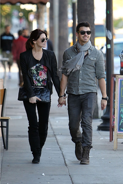 http://3.bp.blogspot.com/_dISkoprgqWc/TO1A-TRDQFI/AAAAAAAAEb4/Cx0Ue23eS24/s640/jashley+005.jpg