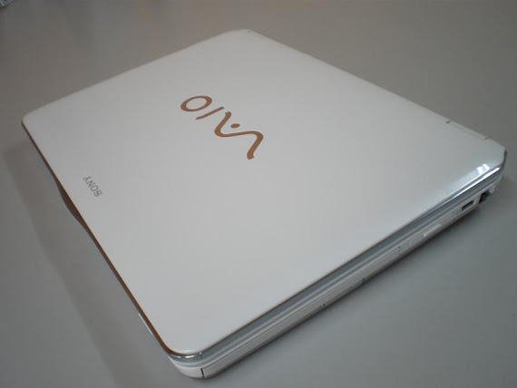 Sony Vaio VGN-CS16 Photo 2