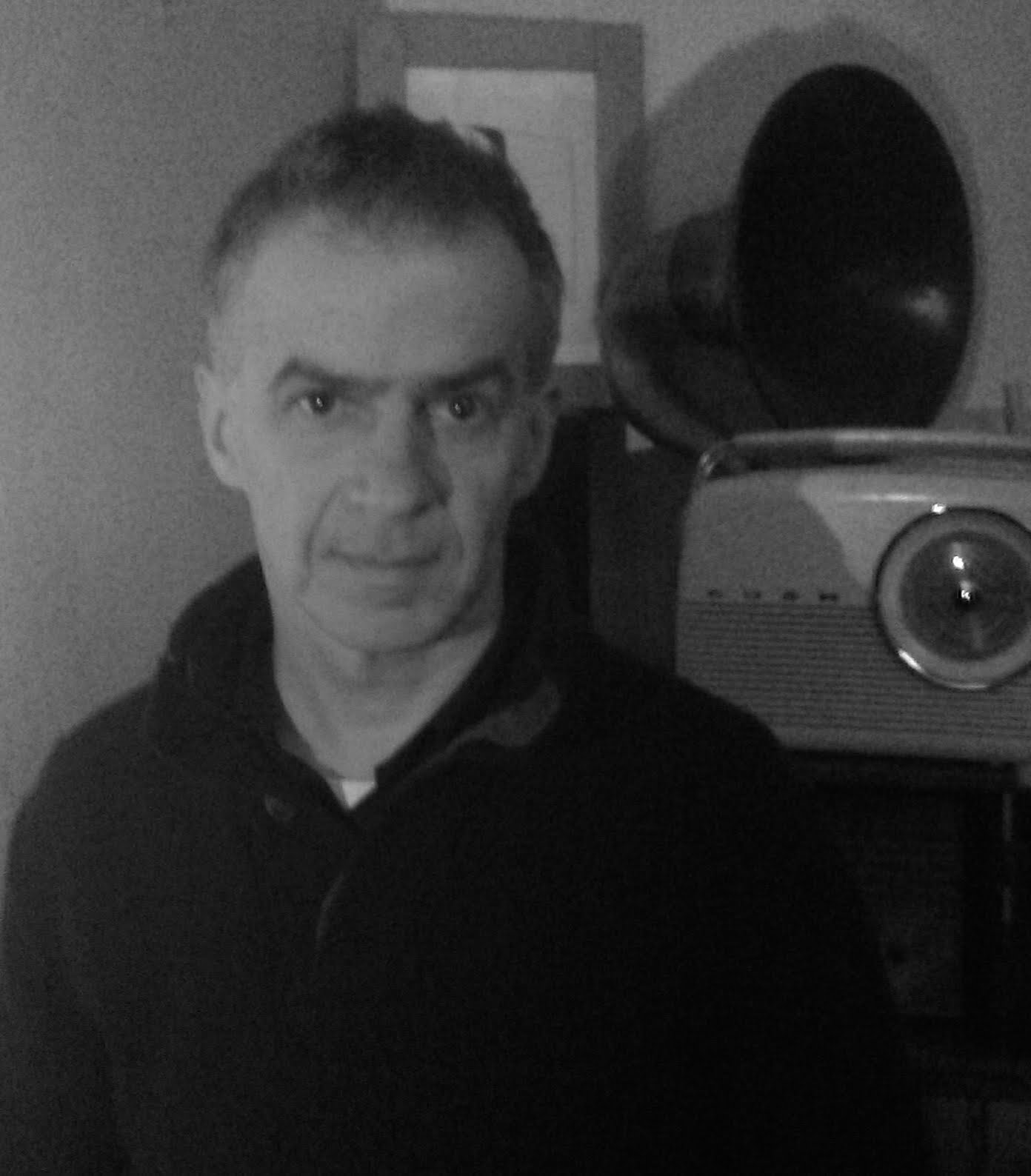 The Undivided Sky: The Holocaust on East and West German Radio in the 1960s Rene Wolf