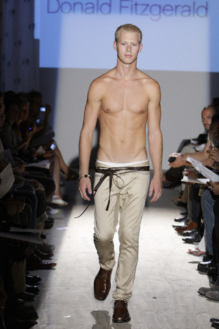[Fashion_Men.jpg]