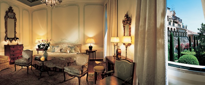 [Veneza+-+Hotel+Cipriani+Palazzo+Vendramin+Dogaressa+Suite+2.jpg]