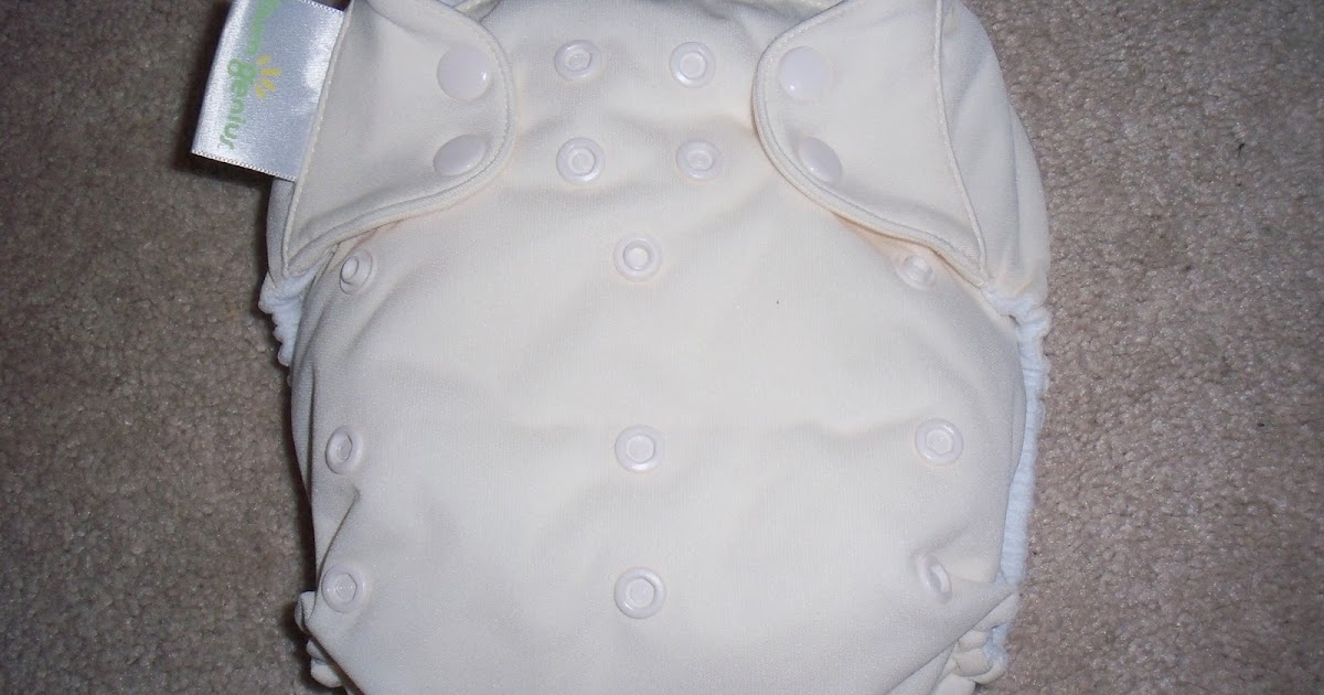 The Mommy Goods bumGenius 4.0 Diaper Review