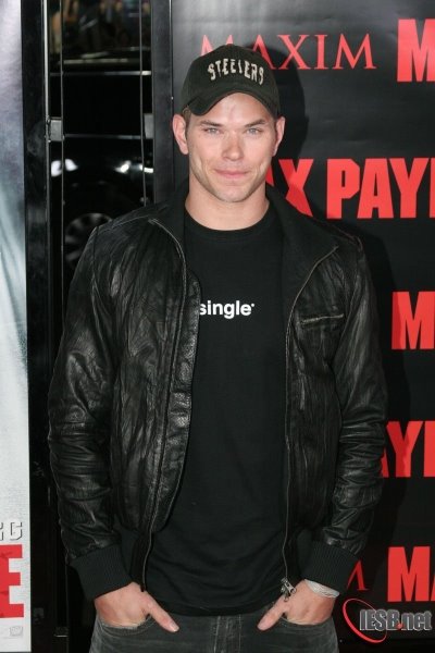 [kellan-8.jpg]