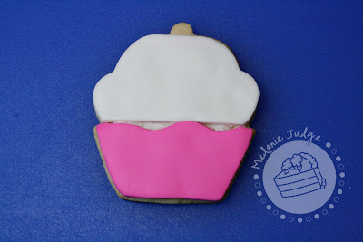 fondant cupcake cookie whimsical girly pink blue green tutorial